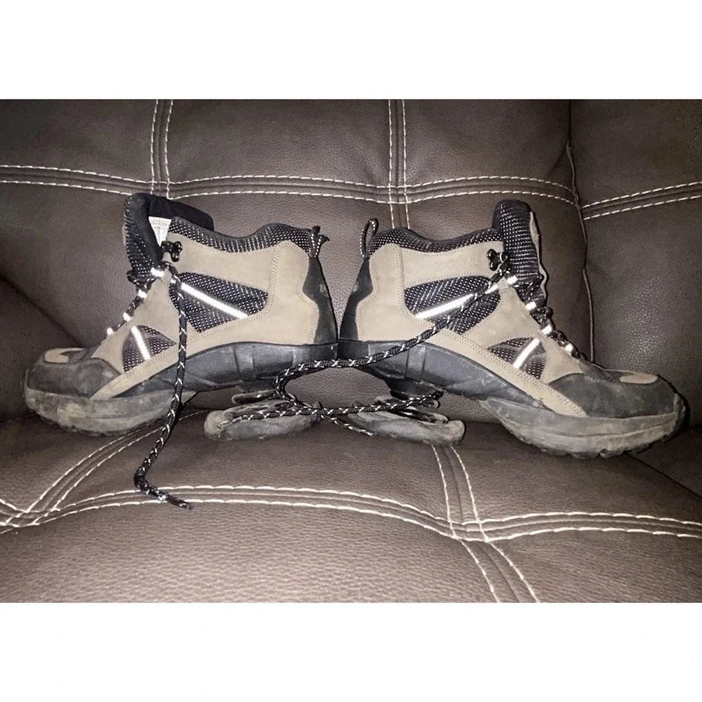 Z-Coil High Desert Hiking Boots Men 10M Gray Black Comfort Spring Relief ISSUES